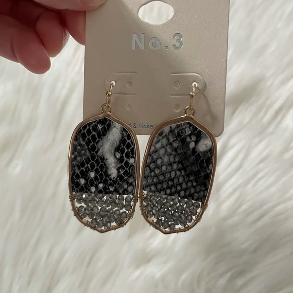 Oval Snakeskin Earrings NWT - Picture 4 of 16